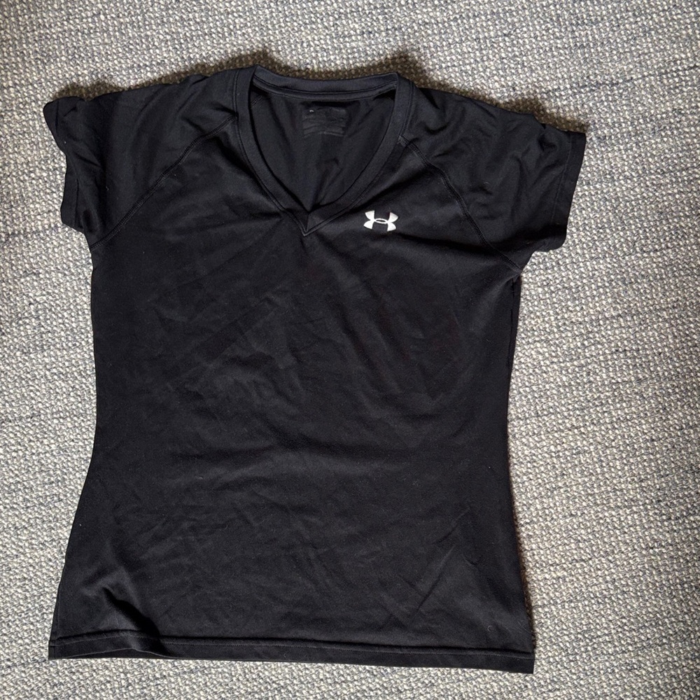 Under Armour Women's Black Short Sleeve Tee